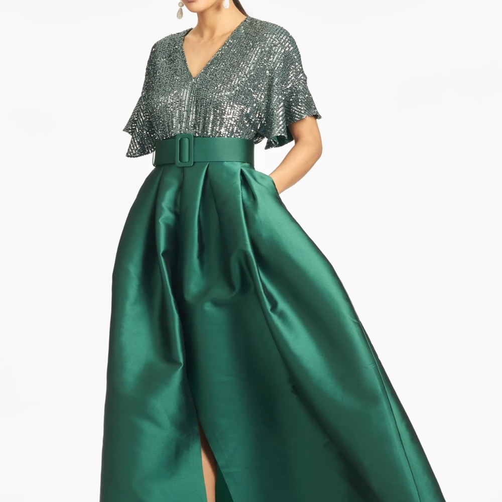 New in plastic Sachin & Babi Gown